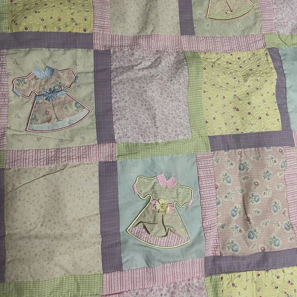 OshKosh Baby Patch Work Comforter Quilt Pastel Dresses‎ Floral 44x38 Pink